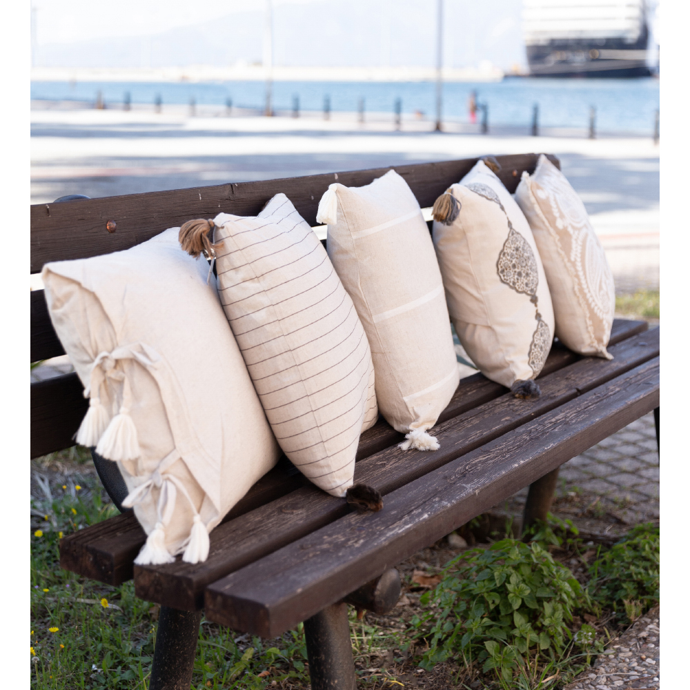 AMMOS 3 ΔΙΑΚΟΣΜΗΤΙΚΟ ΜΑΞΙΛΑΡΙ 45x45 ΥΦΑΣΜΑ ΜΠΕΖ ΚΑΦΕ ΒΑΜΒΑΚΙ - Image 4