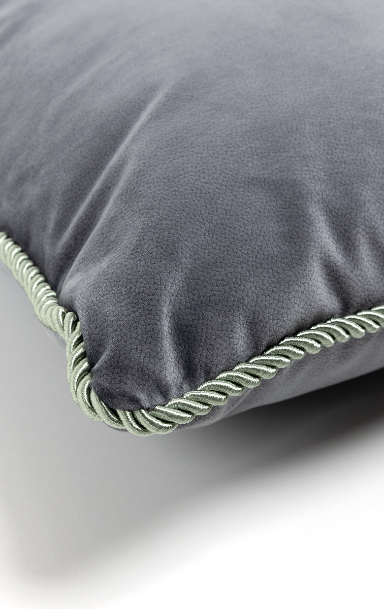 SOLID ΔΙΑΚΟΣΜΗΤΙΚΟ ΜΑΞΙΛΑΡΙ 50x50 ΒΕΛΟΥΔΟ ΓΚΡΙ - Image 3