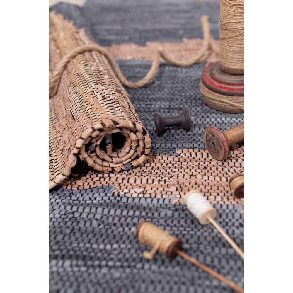 FUME ΧΑΛΑΚΙ 60x90 ΔΕΡΜΑ ΓΚΡΙ ΜΠΕΖ - Image 3