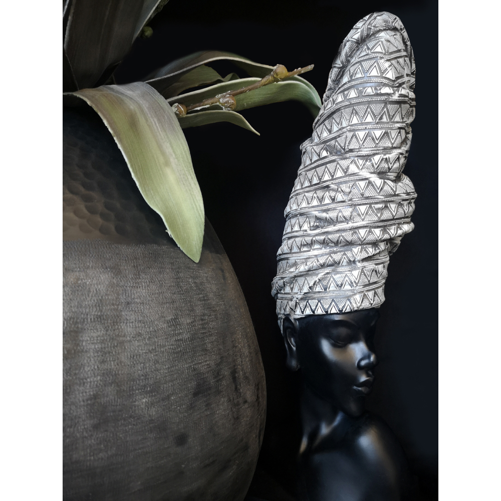 DAME 1 ΔΙΑΚΟΣΜΗΤΙΚΗ ΦΙΓΟΥΡΑ 16x14x44 POLYRESIN ΜΑΥΡΟ ΛΕΥΚΟ - Image 2