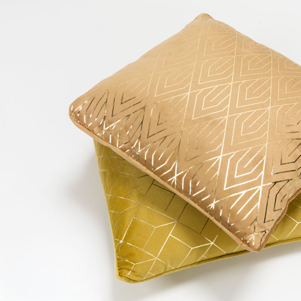 FAMA ΔΙΑΚΟΣΜΗΤΙΚΟ ΜΑΞΙΛΑΡΙ 45x45 ΒΕΛΟΥΔΟ CARAMEL ΧΡΥΣΟ - Image 5