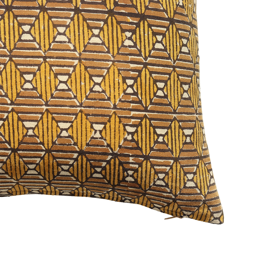 SAMOAN C ΔΙΑΚΟΣΜΗΤΙΚΟ ΜΑΞΙΛΑΡΙ 50x50 ΒΑΜΒΑΚΙ CARAMEL DIJON ΒΙΣΚΟΖΗ - Image 3