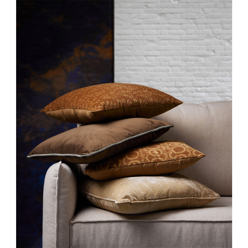 RUSSET A ΔΙΑΚΟΣΜΗΤΙΚΟ ΜΑΞΙΛΑΡΙ 50x50 ΒΑΜΒΑΚΙ CARAMEL ΜΠΕΖ ΒΙΣΚΟΖΗ - Image 2