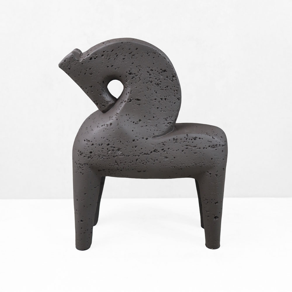ARCHON I ΔΙΑΚΟΣΜΗΤΙΚΟ ΑΛΟΓΟ 17x7.5x22cm RESIN ΚΑΦΕ ΣΚΟΥΡΟ