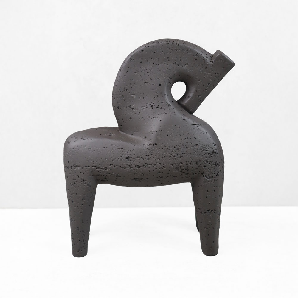 ARCHON I ΔΙΑΚΟΣΜΗΤΙΚΟ ΑΛΟΓΟ 17x7.5x22cm RESIN ΚΑΦΕ ΣΚΟΥΡΟ - Image 3
