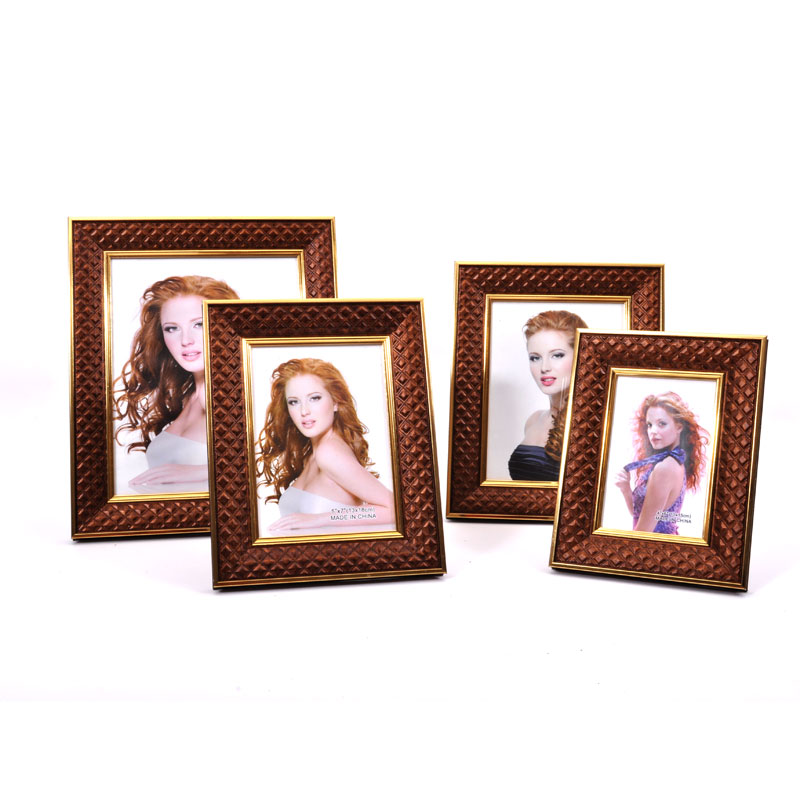 ΚΟΡΝΙΖΑ ΠΛΑΣΤΙΚΗ ΡΟΜΒΟΣ ΚΑΦΕ / ΧΡΥΣΟ 20*25