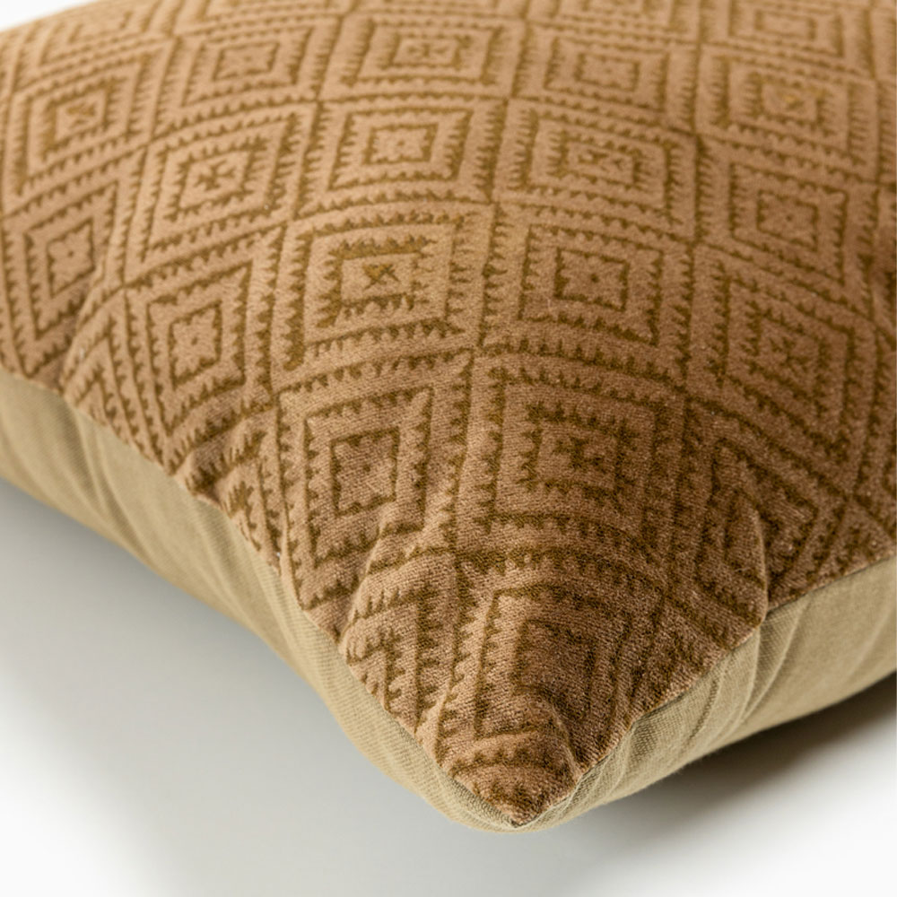 HOMBURG A ΔΙΑΚΟΣΜΗΤΙΚΟ ΜΑΞΙΛΑΡΙ 50x50cm ΒΑΜΒΑΚΙ ΧΡΥΣΟ ΒΕΛΟΥΔΟ - Image 3