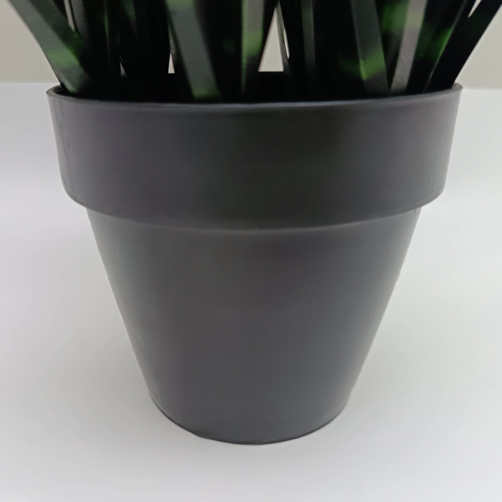 DARK PURE GRASS ΦΥΤΟ ΤΕΧΝΗΤΟ ΣΕ ΓΛΑΣΤΡΑ 68cm PVC ΠΡΑΣΙΝΟ ΣΚΟΥΡΟ - Image 4