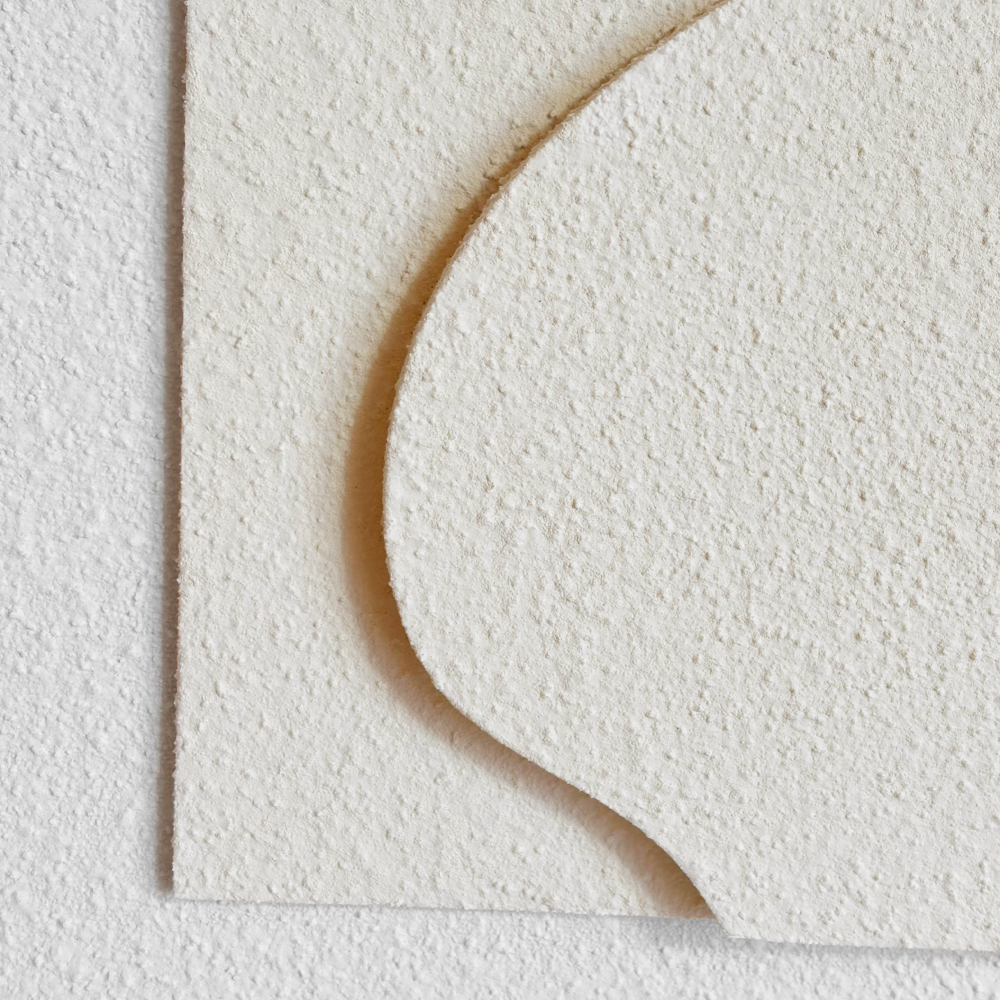 HAZE ΠΙΝΑΚΑΣ ΔΙΑΚΟΣΜΗΣΗΣ ΜΕ ΚΟΡΝΙΖΑ 80x120x3cm ΚΑΜΒΑΣ ΜΠΕΖ ΛΕΥΚΟ ΛΕΥΚΟ - Image 2