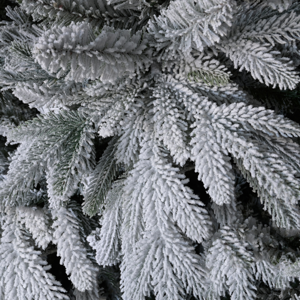 CHRISTMAS DREAMS ΧΡΙΣΤΟΥΓΕΝΝΙΑΤΙΚΟ ΔΕΝΤΡΟ ΧΙΟΝΙΣΜΕΝΟ 150x150x210cm PE/PVC ΠΡΑΣΙΝΟ ΛΕΥΚΟ - Image 2